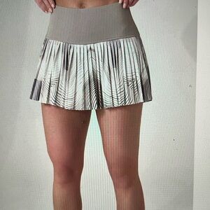InPhorm Harper Pleated skirt